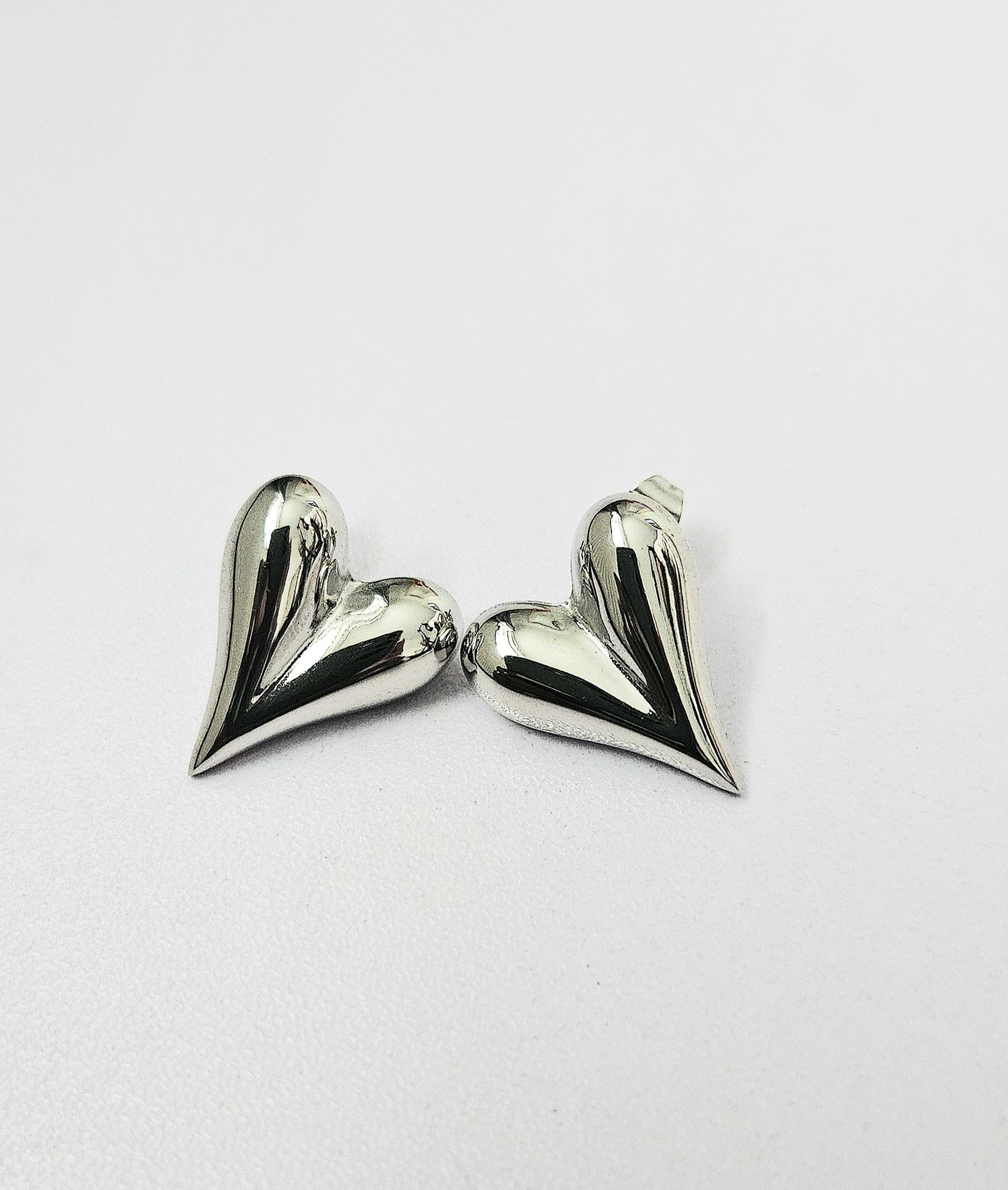 ROSE HEART EARRINGS